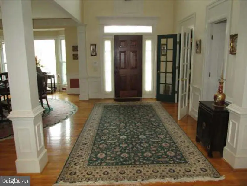 1465 Mayhurst Blvd, McLean, VA 22102 - #2