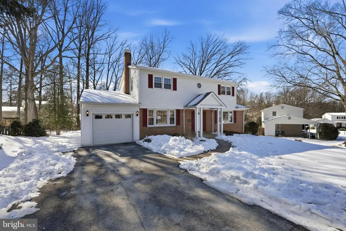 6802 Sydenstricker Rd, Springfield, VA 22152 - Image #1