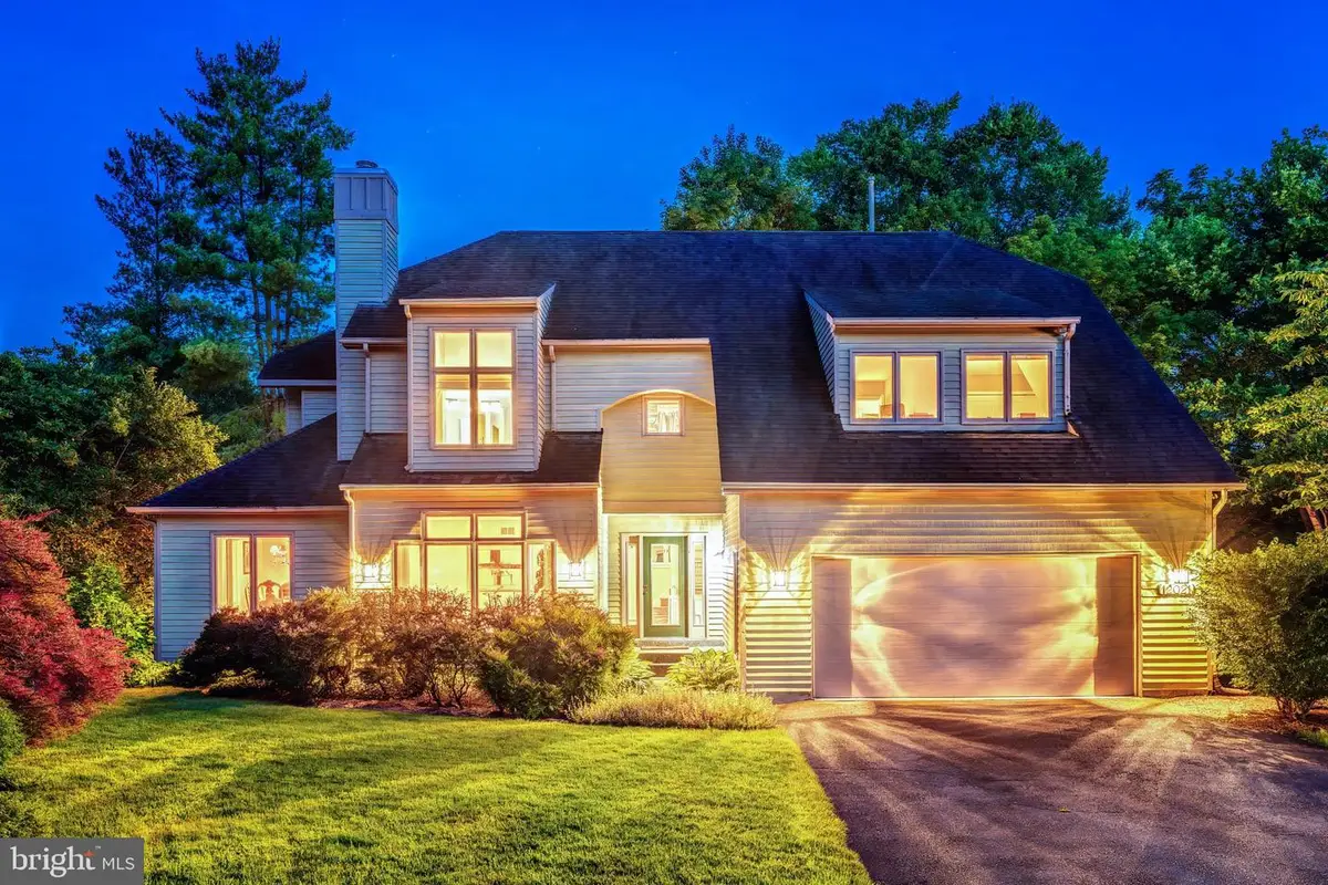 12021 Walnut Branch Rd, Reston, VA 20194 - #1