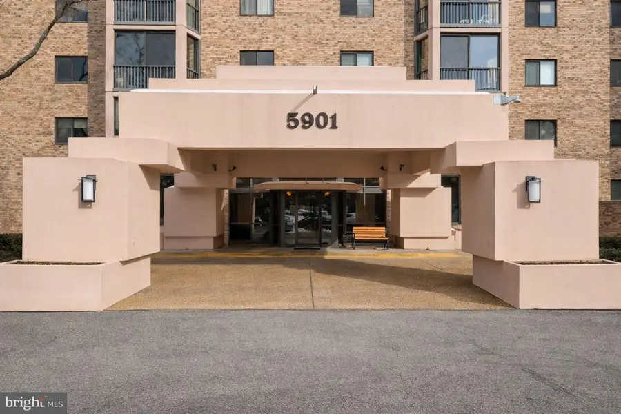 5901 Mount Eagle Dr #1102, Alexandria, VA 22303 - Image #2