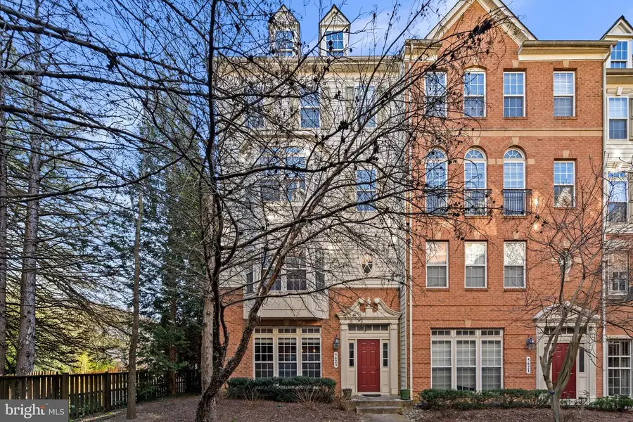 5623 Harrington Falls Ln #a, Alexandria, VA 22312 - Image #3