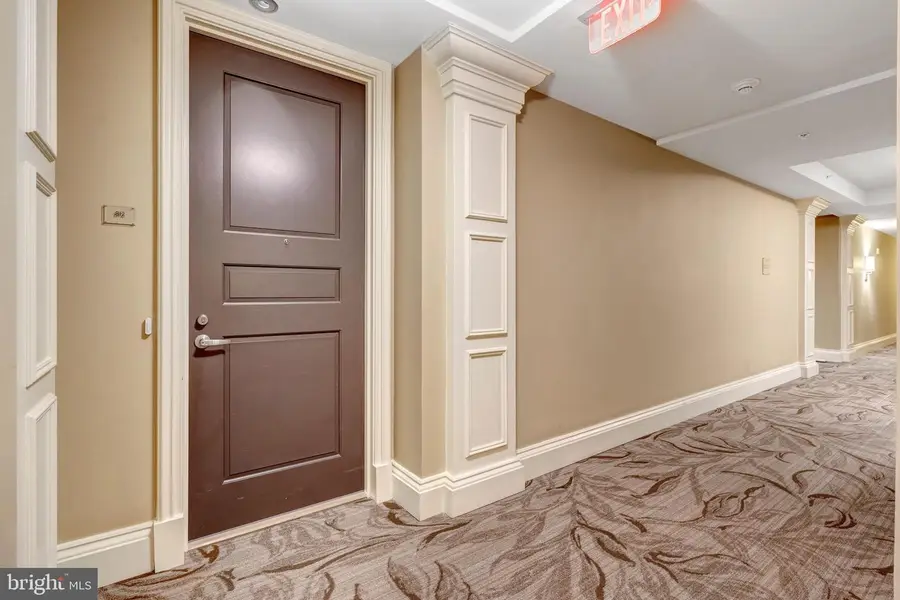 8220 Crestwood Heights Dr #812, McLean, VA 22102 - #2