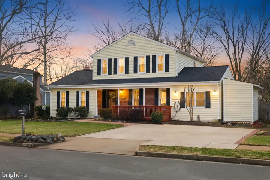 14939 Jaslow St, Centreville, VA 20120 - #3