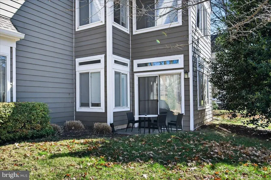 12200 Fort Buffalo Cir #527, Fairfax, VA 22033 - #3