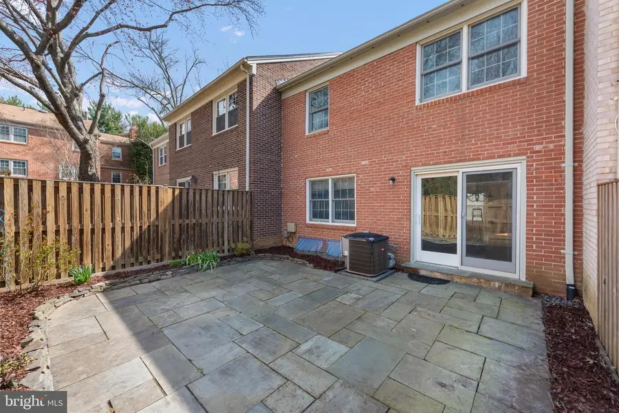 1838 Golf View Ct, Reston, VA 20190 - #3