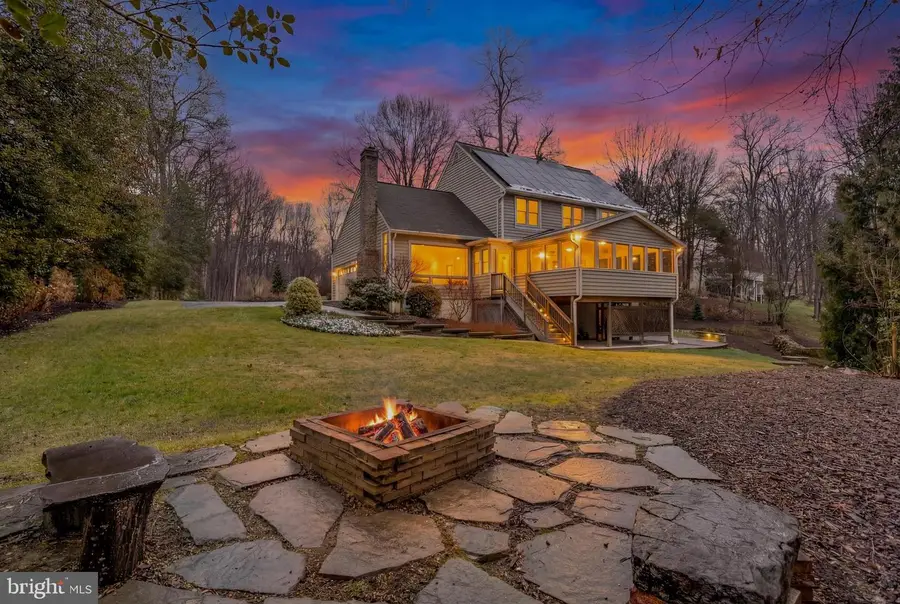 9200 Wrights Hollow Ln, Lorton, VA 22079 - #3