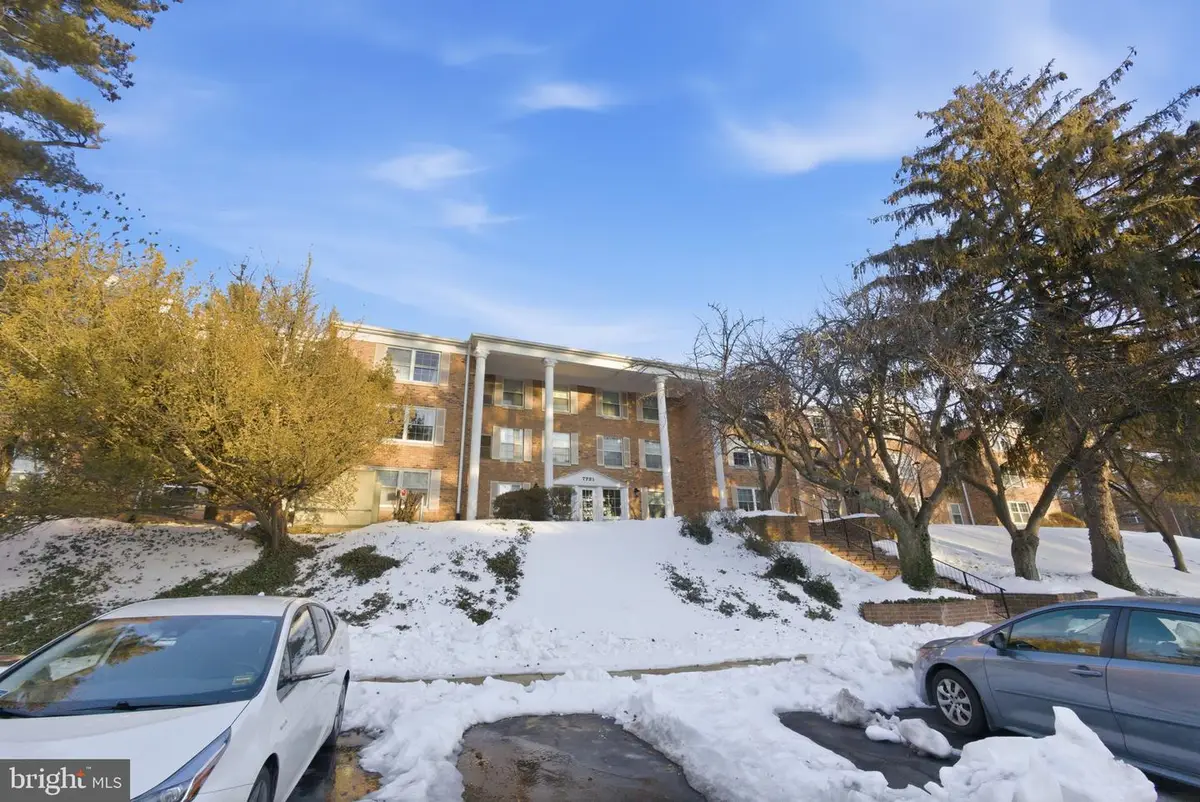 7721 Tremayne Pl #211, McLean, VA 22102 - #1