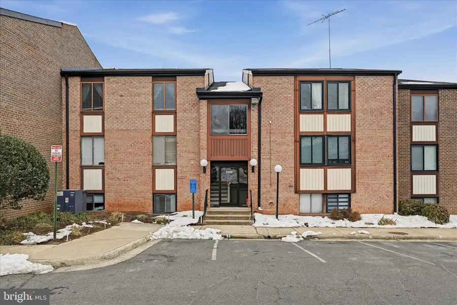 3109 Buccaneer Ct #001, Fairfax, VA 22031 - #2