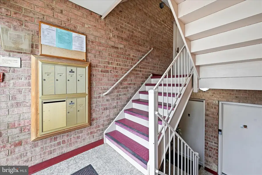 3109 Buccaneer Ct #001, Fairfax, VA 22031 - #3