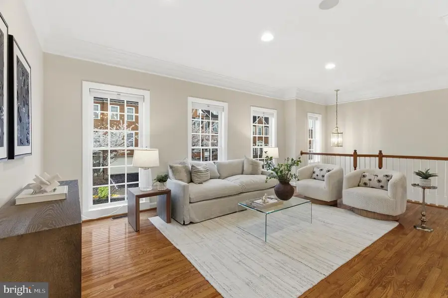 8002 Samuel Wallis St, Lorton, VA 22079 - #3