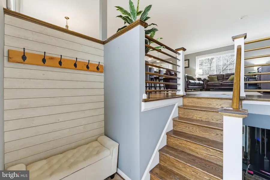 6124 Crozet Ct, Springfield, VA 22150 - #2