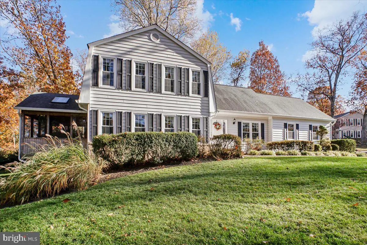 3105 Miller Heights Rd, Oakton, VA 22124 - #1