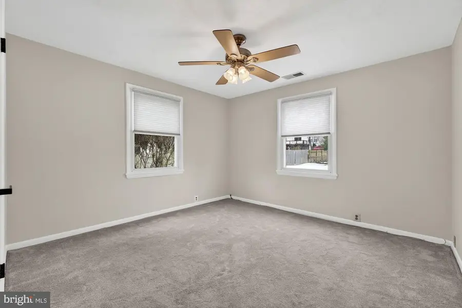 2950 Rosemary Ln, Falls Church, VA 22042 - #3