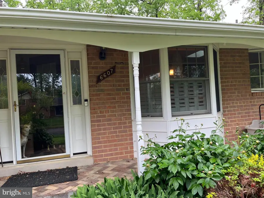 6607 Grey Fox Dr, Springfield, VA 22152 - #3