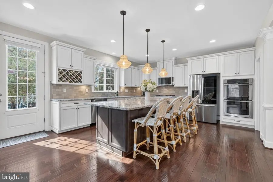 6628 Jessamine Ln, Annandale, VA 22003 - #2