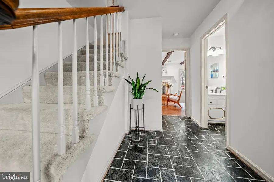 6619 Weatheford Ct, McLean, VA 22101 - #2