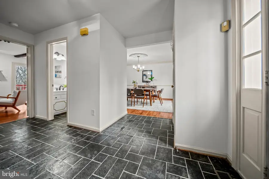 6619 Weatheford Ct, McLean, VA 22101 - #3