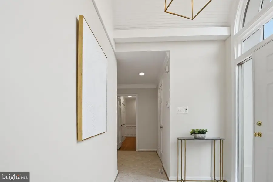 8416 Weller Ave, McLean, VA 22102 - #2