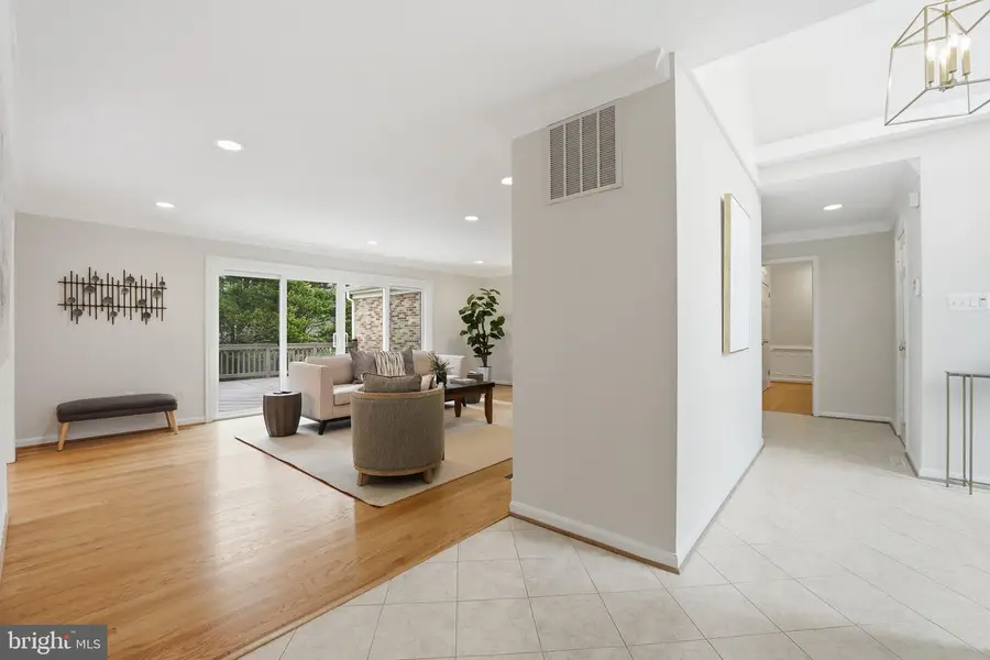 8416 Weller Ave, McLean, VA 22102 - #3