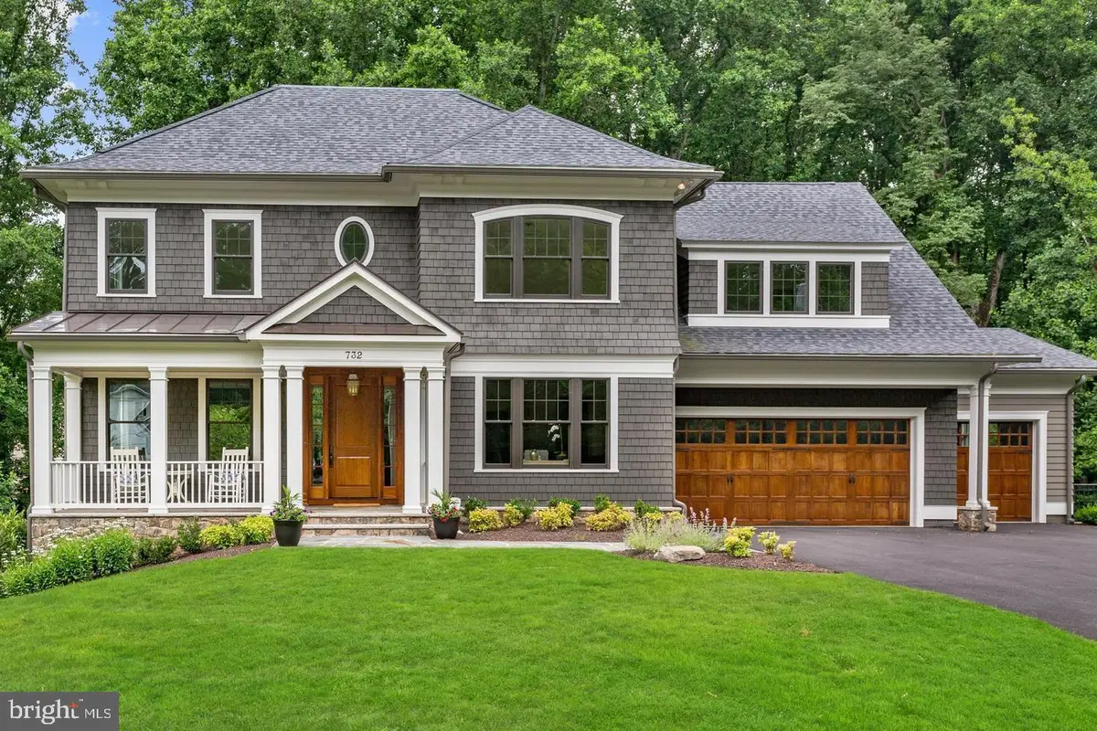 732 Lawton St, McLean, VA 22101 - #1