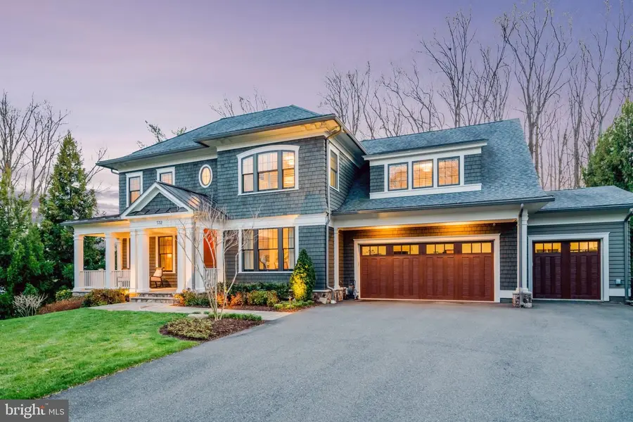 732 Lawton St, McLean, VA 22101 - #2