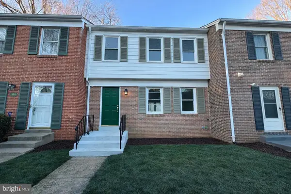 9532 Burdett Rd, BURKE, VA 22015