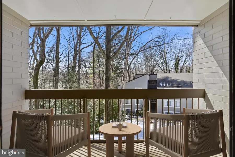 11731 Ledura Ct #201, Reston, VA 20191 - #2