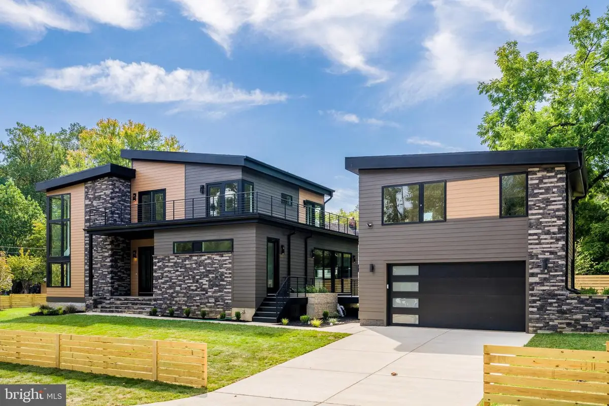 3215 Cofer Rd, Falls Church, VA 22042 - #1