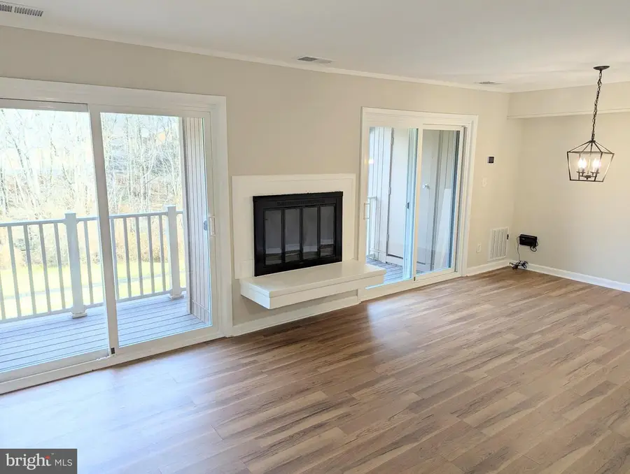 8048 Pantano Pl #8, Alexandria, VA 22309 - #3