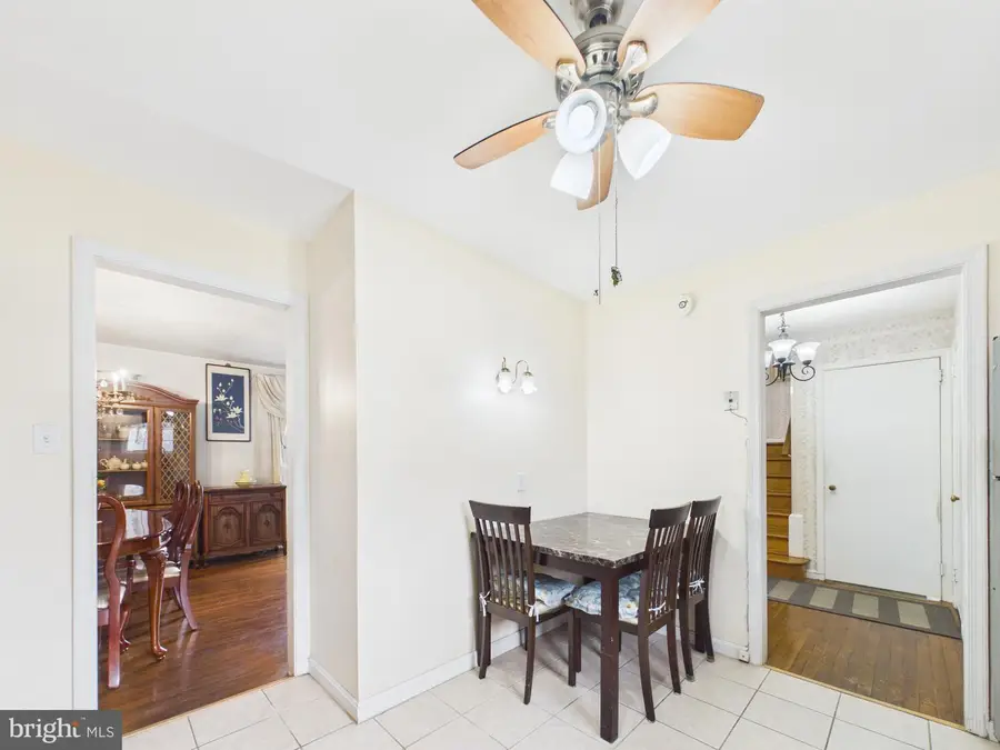 5907 Camberly Ave, Springfield, VA 22150 - #3