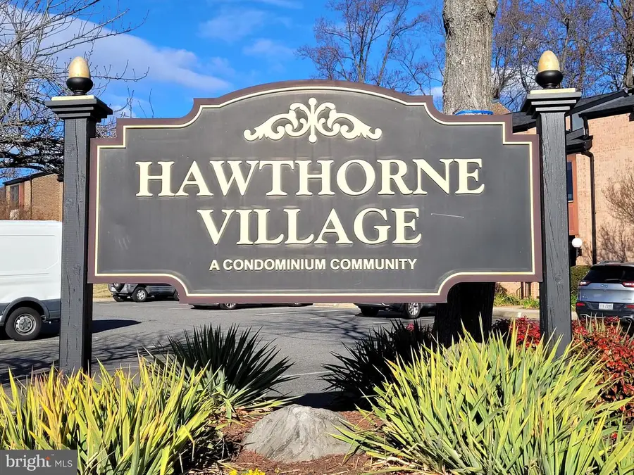 9800 Kingsbridge Dr #2, Fairfax, VA 22031 - #2