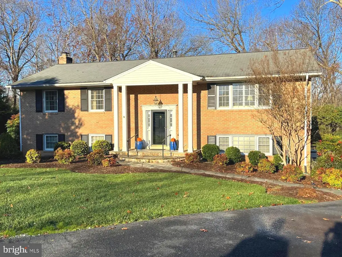 1700 Hunts End Ct, Vienna, VA 22182 - #1