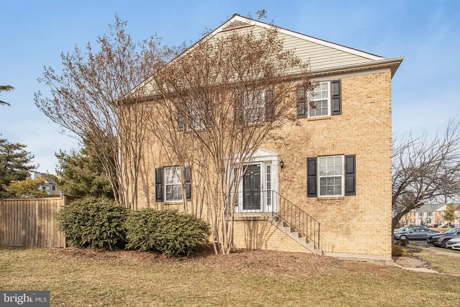 7945 Gunston Woods Pl, Lorton, VA 22079 - #3