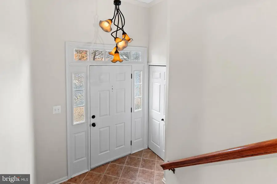 10441 Carriagepark Ct, Fairfax, VA 22032 - #3