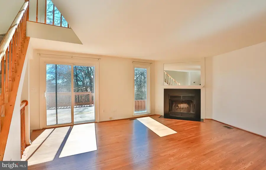 5837 Norham Dr, Alexandria, VA 22315 - #2