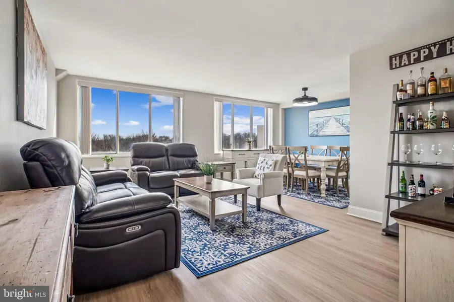 6621 Wakefield Dr #812, Alexandria, VA 22307 - #2