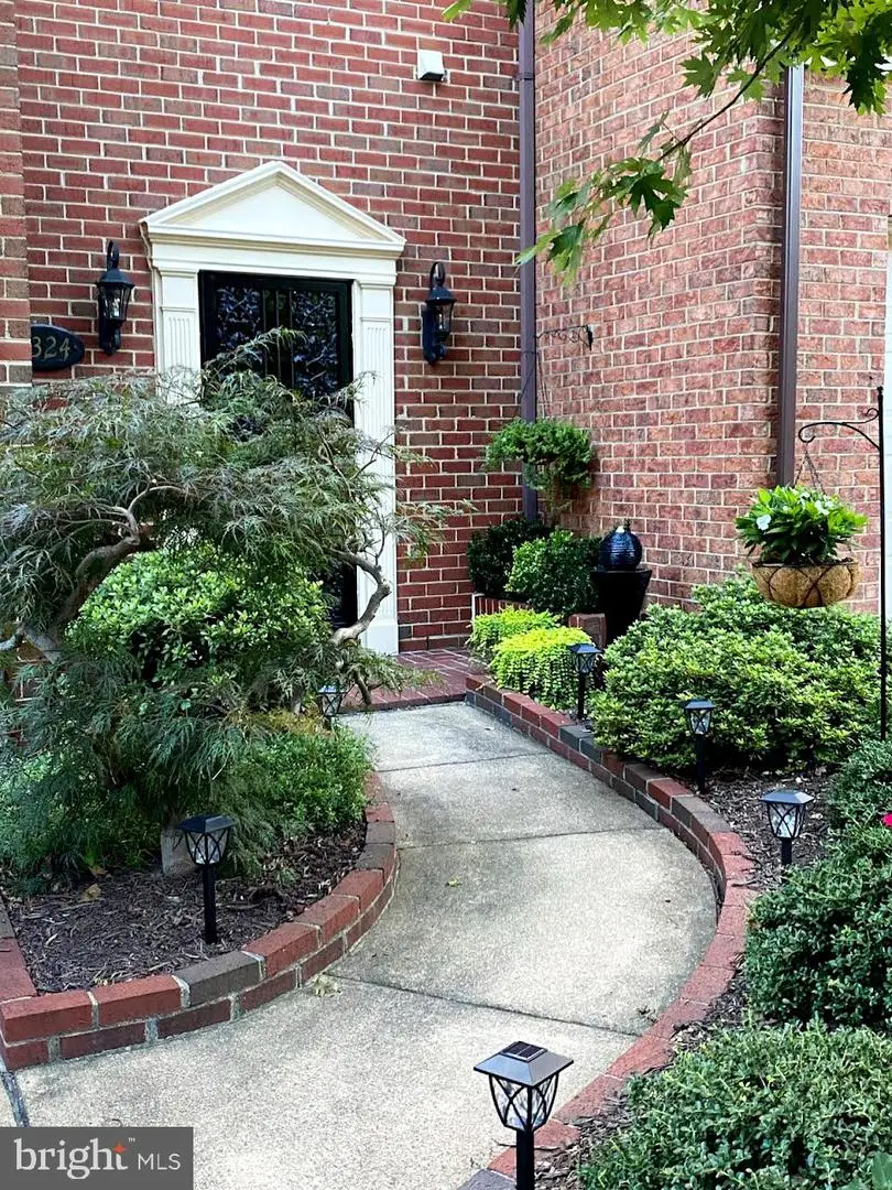 6324 Manchester Way, Alexandria, VA 22304 - #3