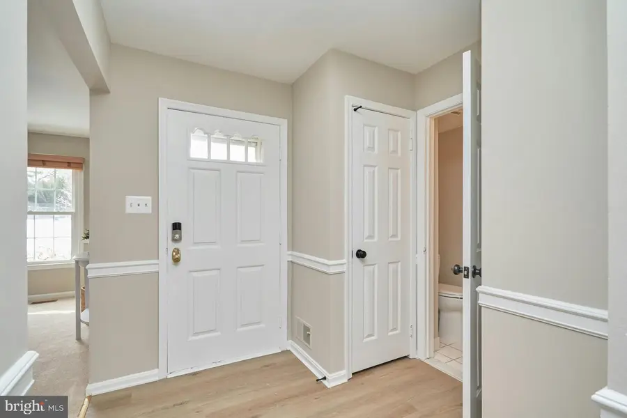 9634 Blincoe Ct, Burke, VA 22015 - #3