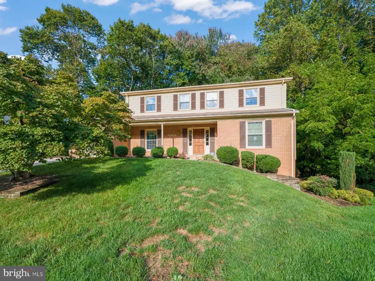 4302 Dahill Pl, Alexandria, VA 22312 - #1