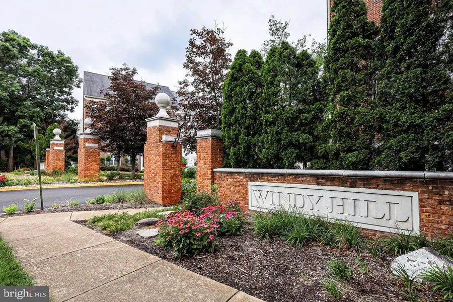 6475 Patuxent Vista Dr, Alexandria, VA 22312 - #2