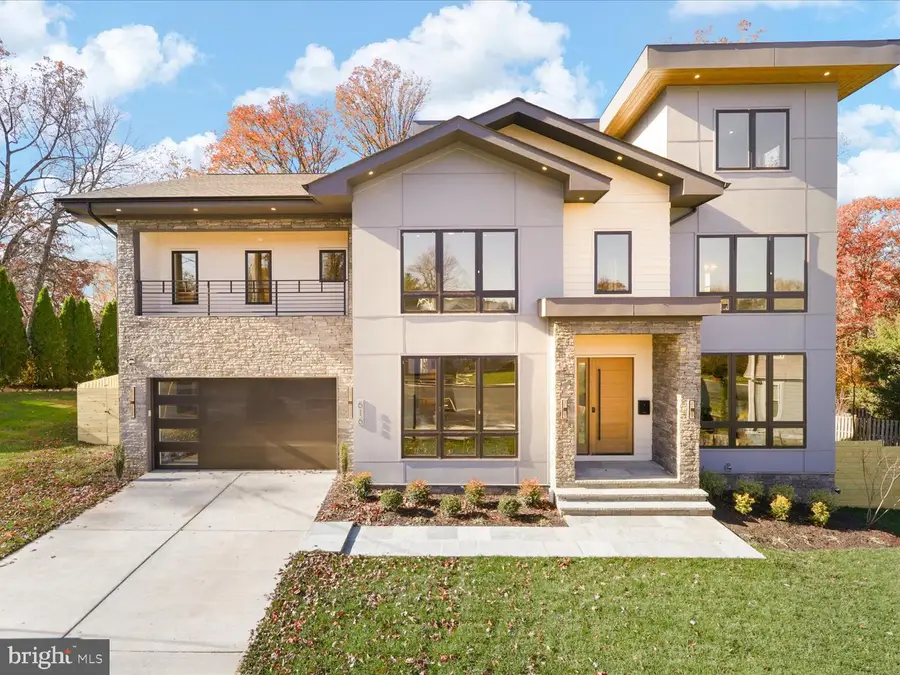 616 Gibson Cir Sw, Vienna, VA 22180 - #2