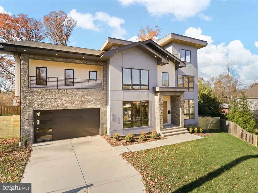 616 Gibson Cir Sw, Vienna, VA 22180 - #3