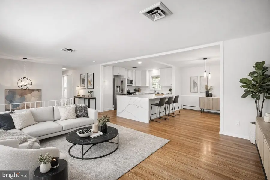 4323 Ferry Landing Rd, Alexandria, VA 22309 - #2