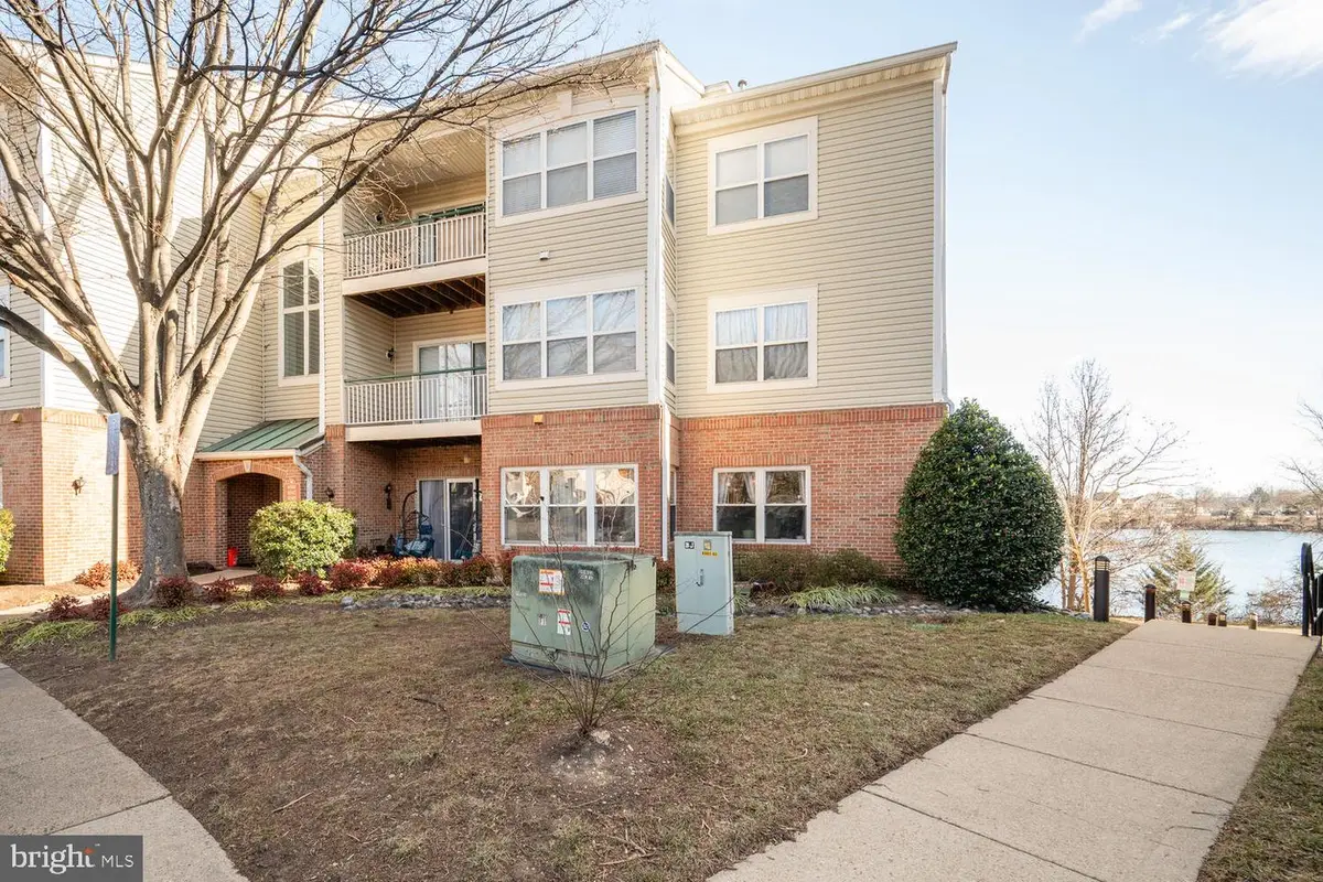 6543 Grange Ln #202, Alexandria, VA 22315 - #1