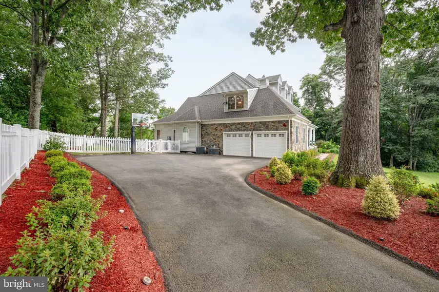 8825 Stolen Moments Ter, Fairfax, VA 22031 - #3