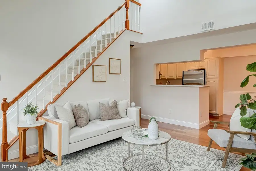 2224 Springwood Dr #j, Reston, VA 20191 - #3