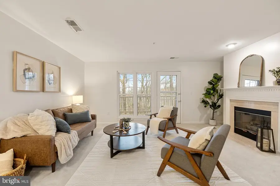 6111 Wigmore Ln #f, Alexandria, VA 22315 - #2