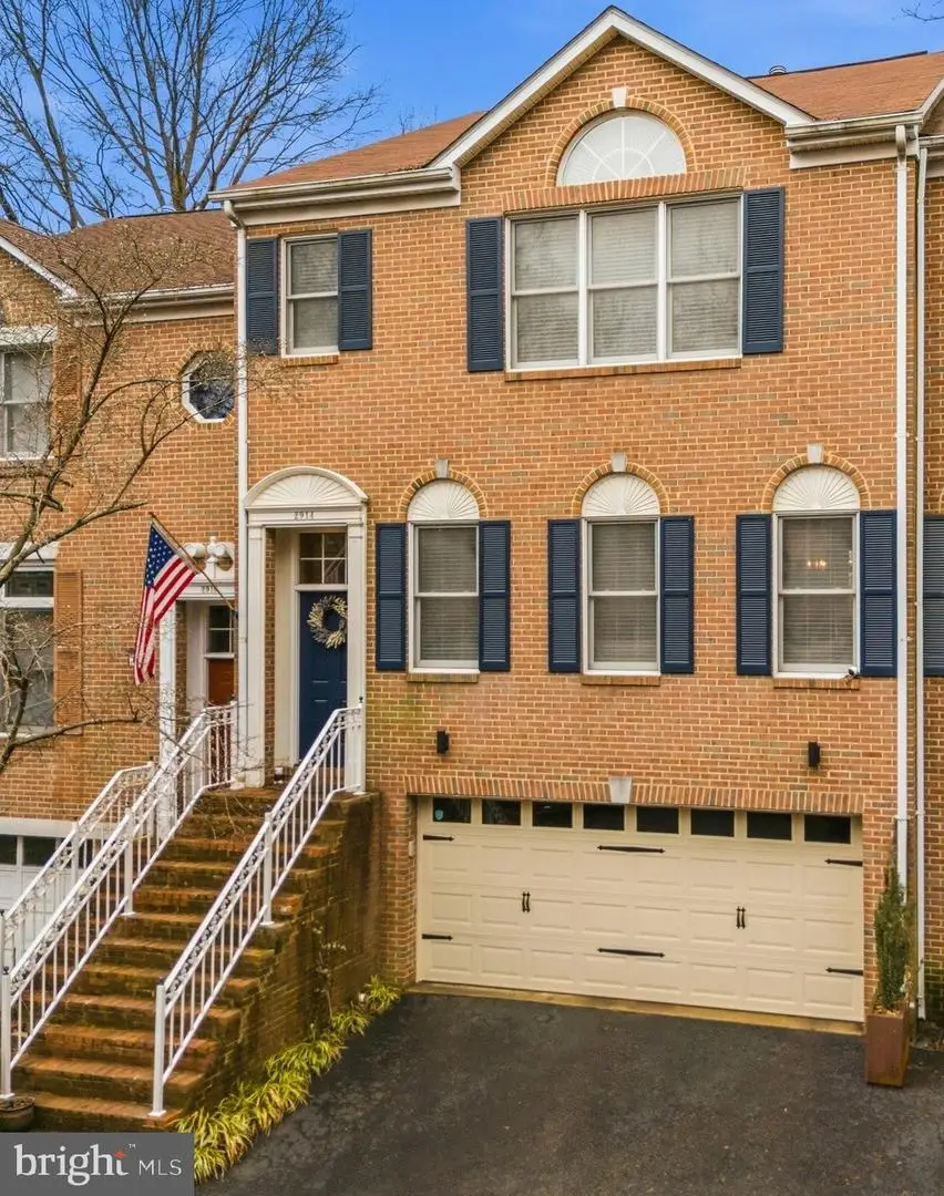 2914 Oakton Crest Pl, Vienna, VA 22181 - #2