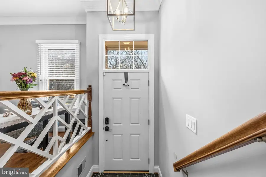 2914 Oakton Crest Pl, Vienna, VA 22181 - #3