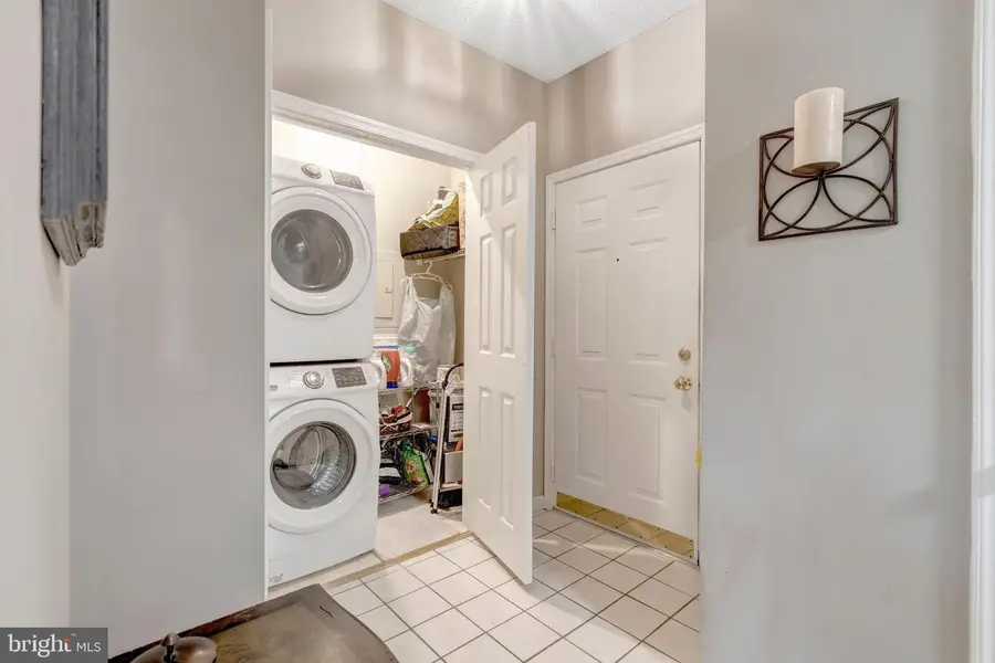 1712 Lake Shore Crest Dr #14, Reston, VA 20190 - #3